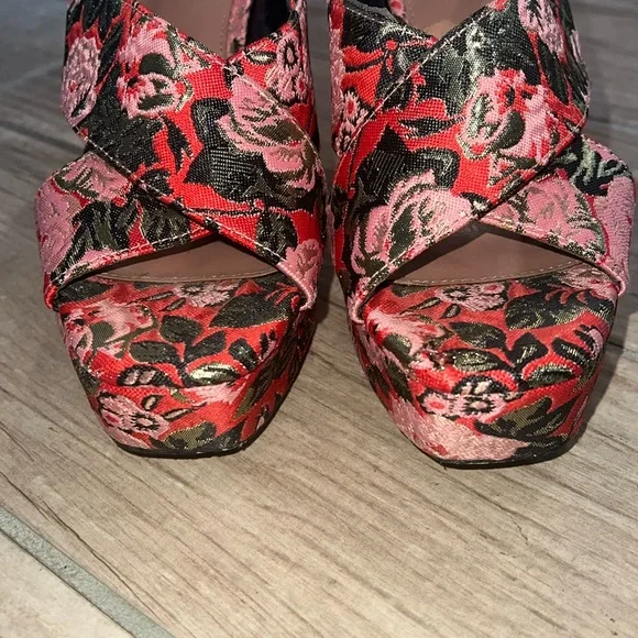 Fun Topshop heels - Picture 2 of 6